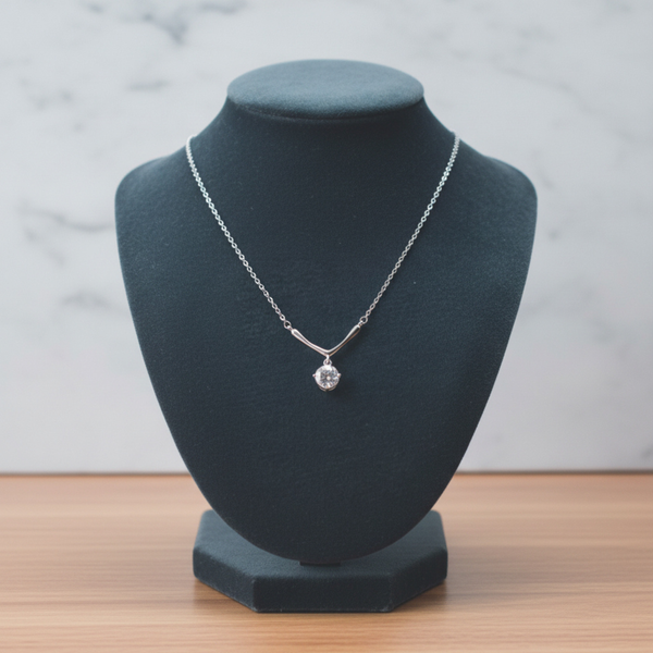Vera Solitaire Pendant