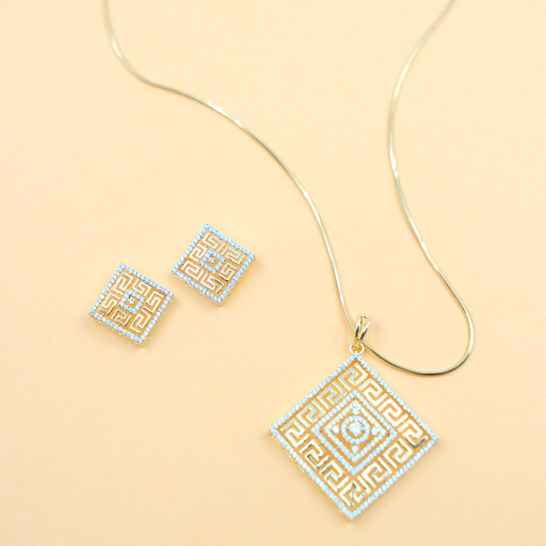 Golden Maze Pendant Set