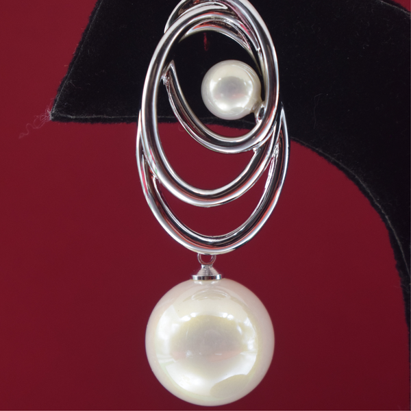 Luna Pearl Drop Earrings