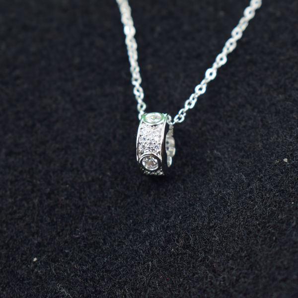 Pure Clover Halo Pendant