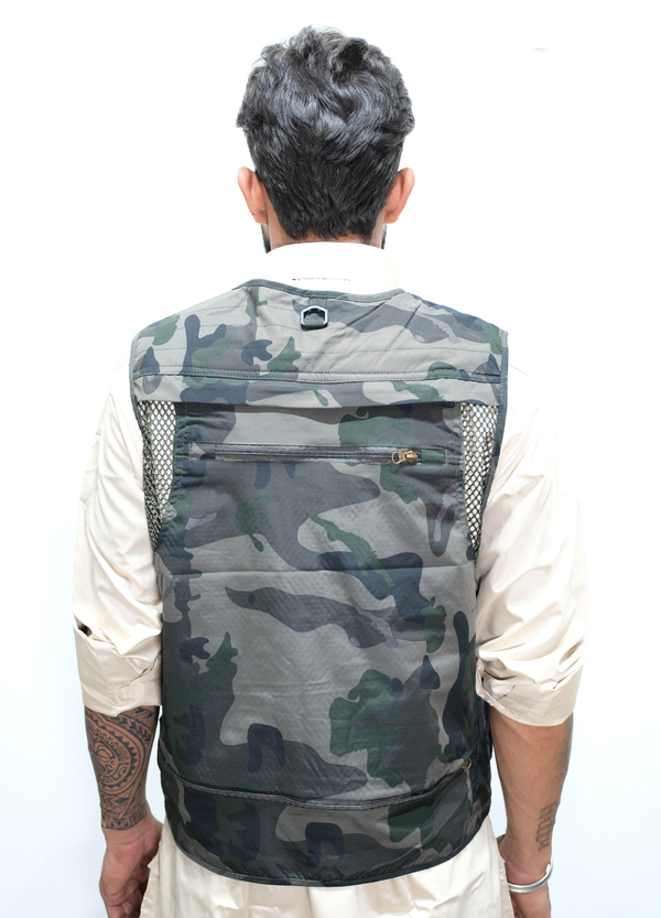 Tactical Camo Multi-Pocket Utility Vest