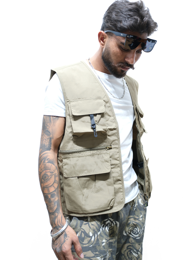 Tactical Multi-Pocket Desert Utility Vest