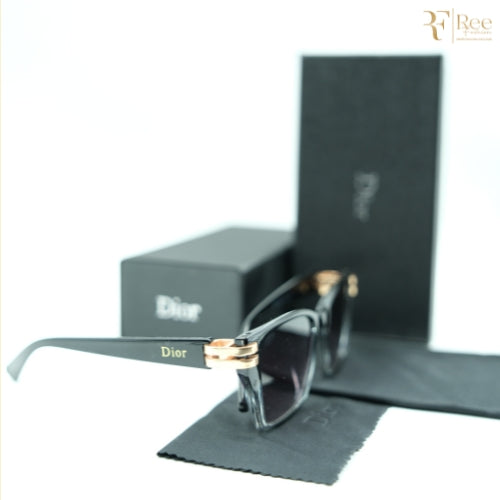 Sun-Chic Signature Shades