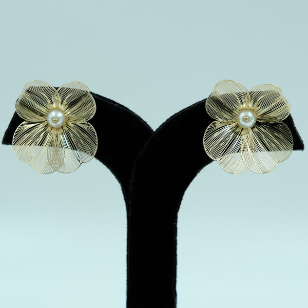 Golden Bloom Pearl Earrings